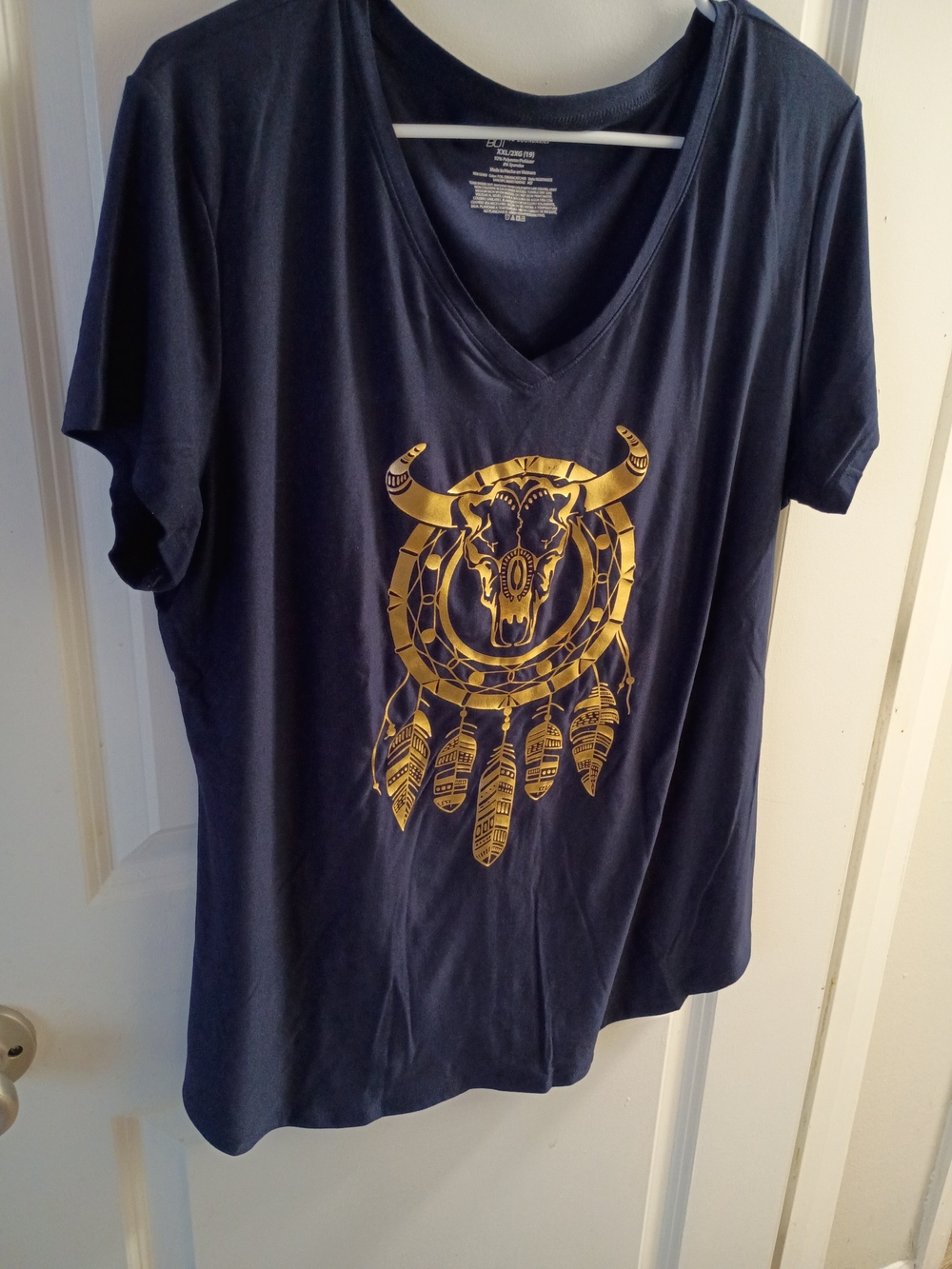 No Boundaries Navy V-Neck Tee with Metallic Gold Dreamcatcher Bull Skull - Picture 2 of 6